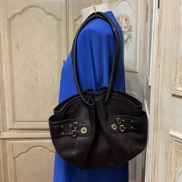 Gorgeous Cole Haan village tote - Picture 6 of 13